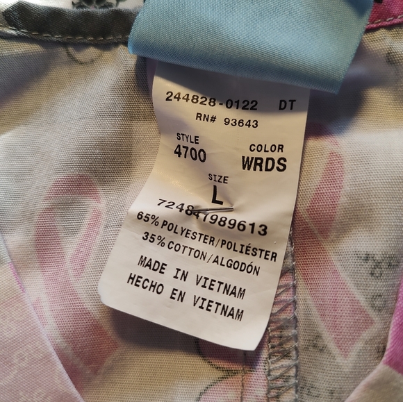 Scrub H.Q. Breast Cancer Scrub Top - Picture 6 of 6